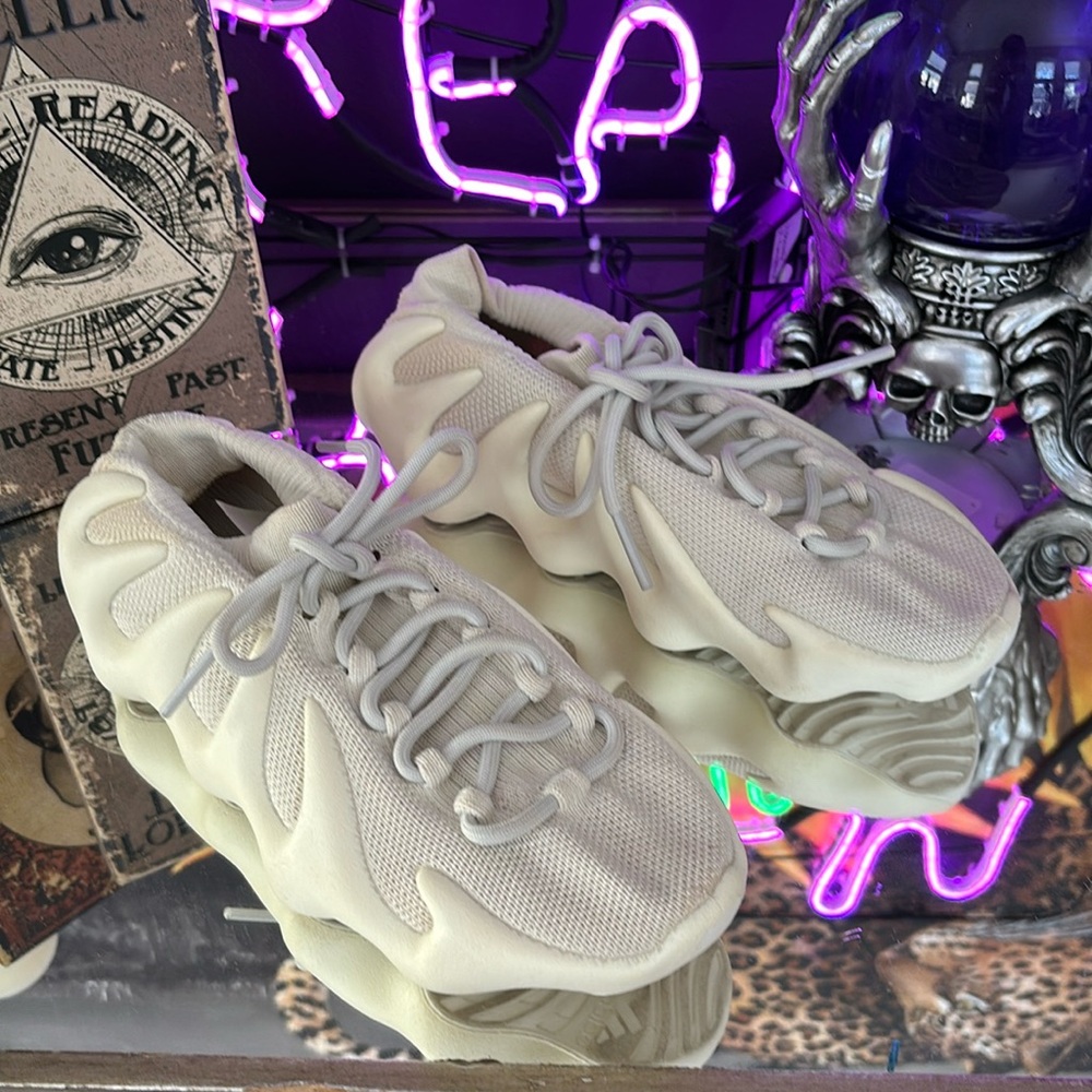 Adidas Yeezy 450 Cloud
